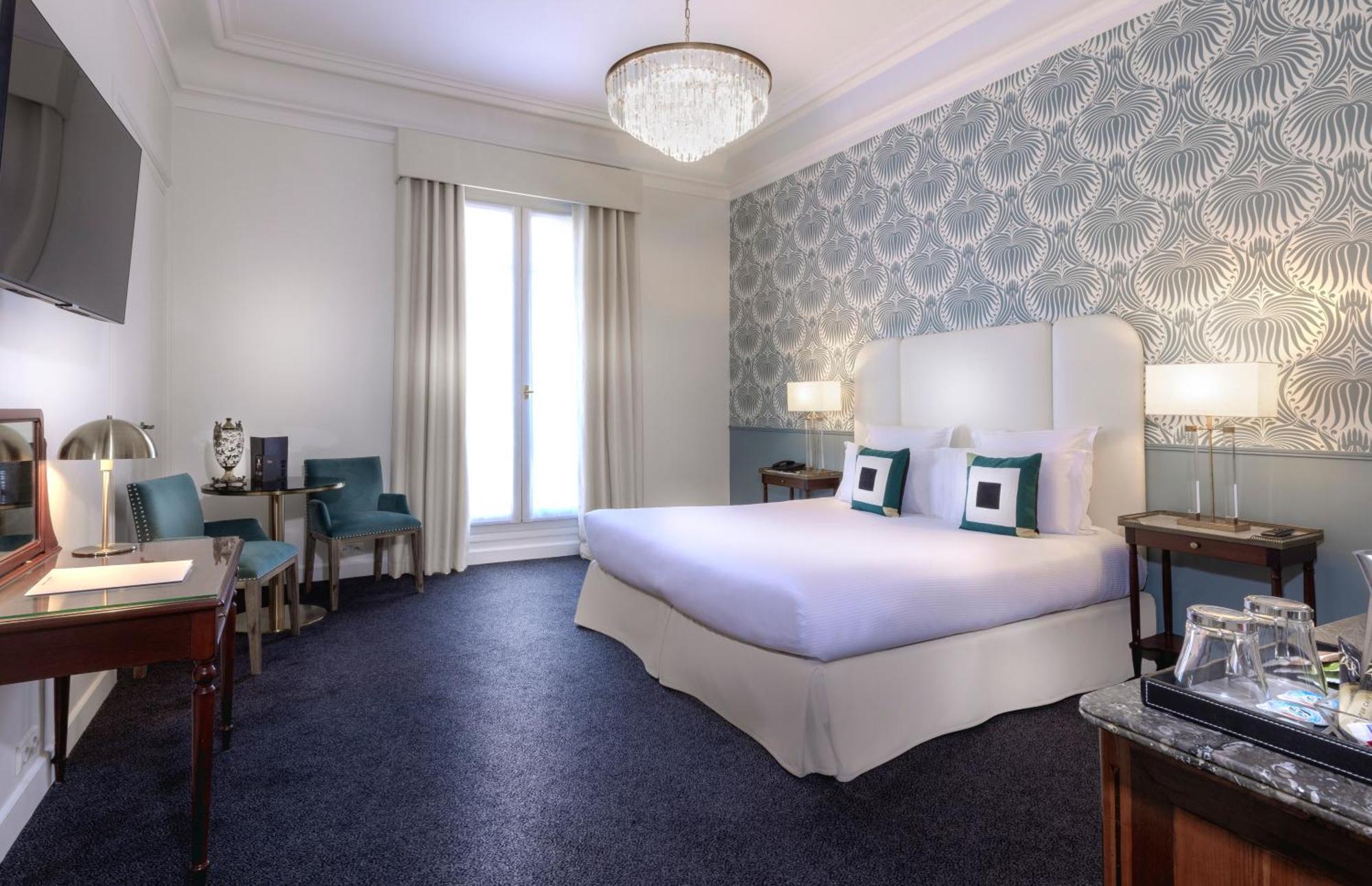 Claridge Hotel