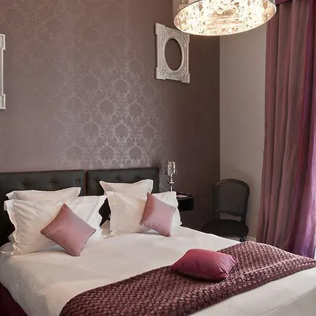 Claridge Hotel