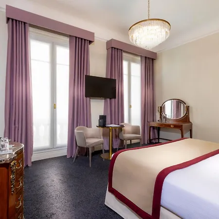 Claridge Hotel 4*