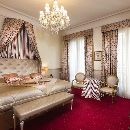 Claridge Paris