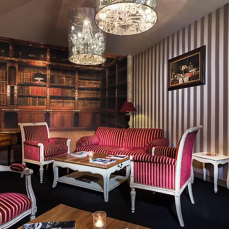 Claridge Hotel